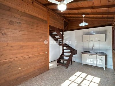 Casa para alugar com 40m², 2 quartos, 1 vaga no bairro Campeche em Florianópolis - Foto 2