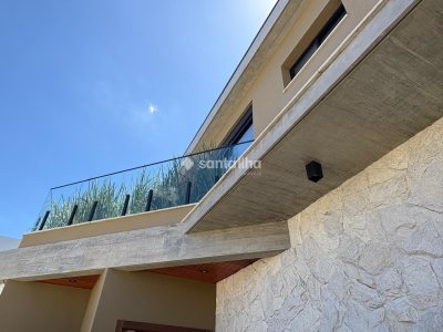 Casa à venda com 220m², 4 quartos, 3 suítes, 3 vagas no bairro Campeche em Florianópolis - Foto 22