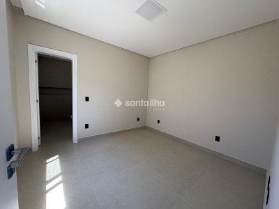 Casa à venda com 220m², 4 quartos, 3 suítes, 3 vagas no bairro Campeche em Florianópolis - Foto 24