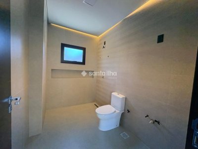 Casa à venda com 220m², 4 quartos, 3 suítes, 3 vagas no bairro Campeche em Florianópolis - Foto 30