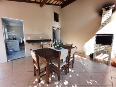 Casa à venda com 250m², 3 quartos, 3 suítes, 2 vagas no bairro Carianos em Florianópolis - Foto 33