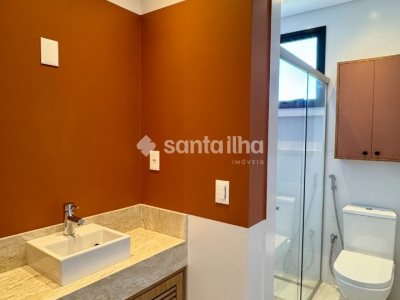 Casa à venda com 141m², 3 quartos, 1 suíte, 1 vaga no bairro Campeche em Florianópolis - Foto 25