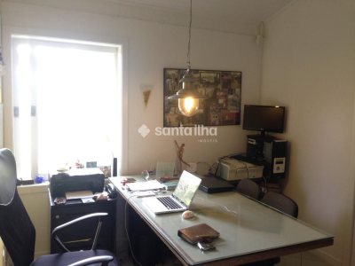 Casa à venda com 172m², 4 quartos, 2 suítes, 5 vagas no bairro Lagoa da Conceição em Florianópolis - Foto 24