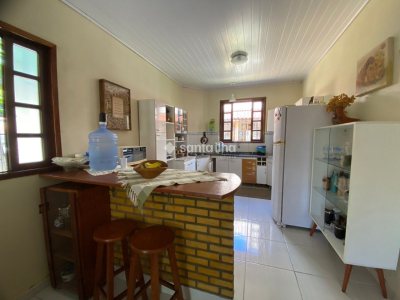 Casa à venda com 119m², 3 quartos, 1 suíte, 2 vagas no bairro Campeche em Florianópolis - Foto 5