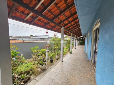 Casa à venda com 220m², 4 quartos, 2 suítes, 2 vagas no bairro Campeche em Florianópolis - Foto 13