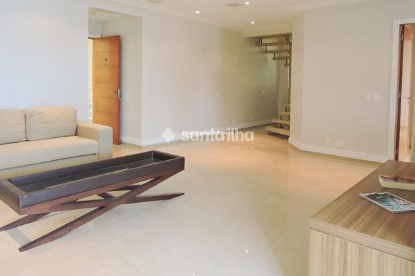 Cobertura à venda com 250m², 4 quartos, 4 suítes, 4 vagas no bairro Rio Tavares em Florianópolis
