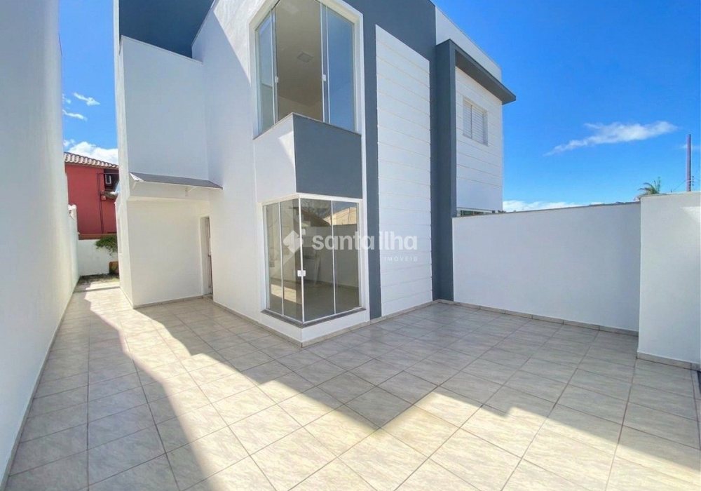 Casa à venda com 96m², 2 quartos, 3 vagas no bairro Rio Tavares em Florianópolis - Foto 1