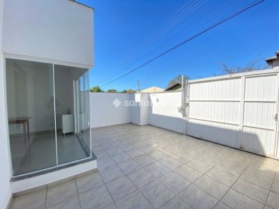 Casa à venda com 96m², 2 quartos, 3 vagas no bairro Rio Tavares em Florianópolis - Foto 3