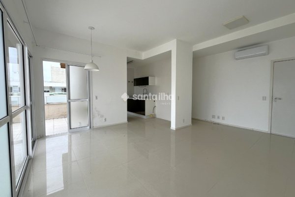 Apartamento para alugar com 171m², 3 quartos, 1 suíte, 2 vagas no bairro Campeche em Florianópolis