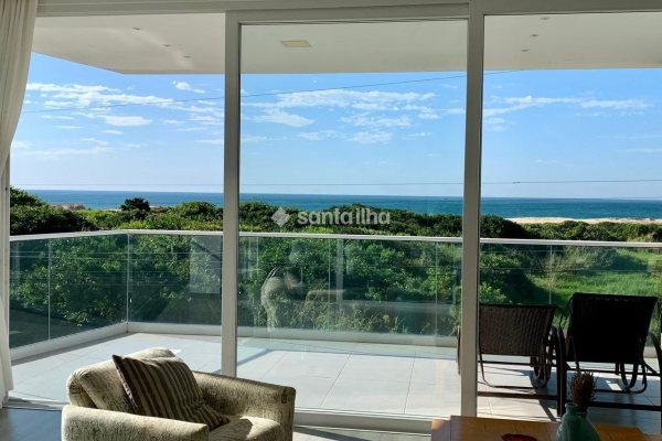 Apartamento à venda com 160m², 3 quartos, 3 suítes, 2 vagas no bairro Campeche em Florianópolis