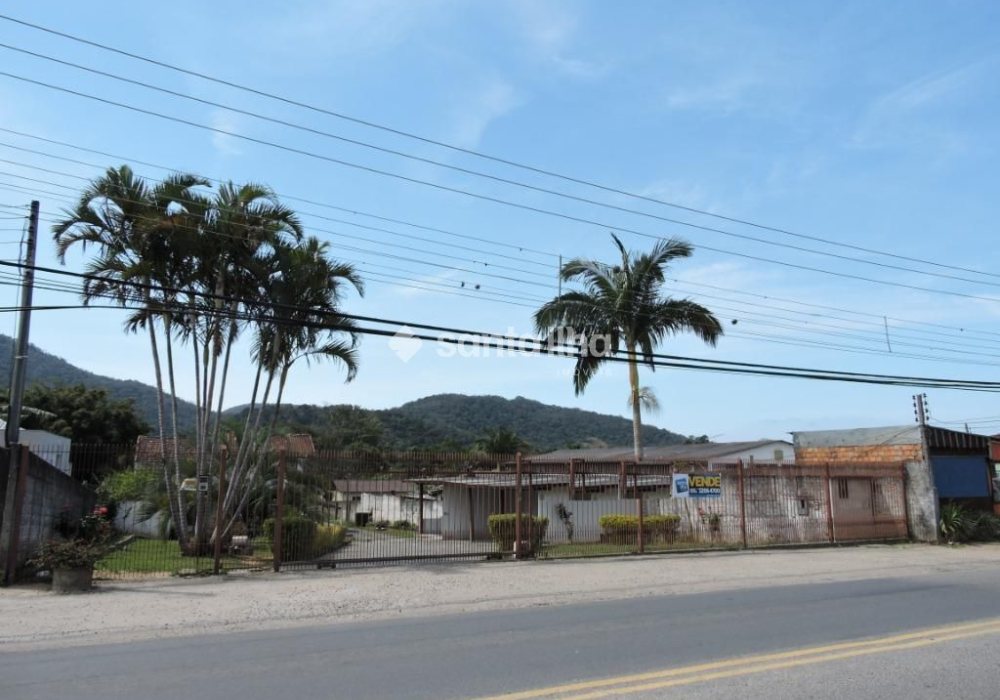 Terreno à venda com 3.200m² no bairro Rio Tavares em Florianópolis - Foto 1