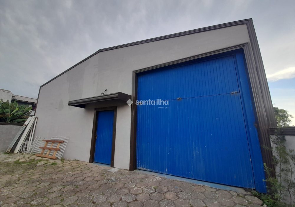 Galpão para alugar ou comprar com 300m², 4 vagas no bairro Ribeirão da Ilha em Florianópolis - Foto 1