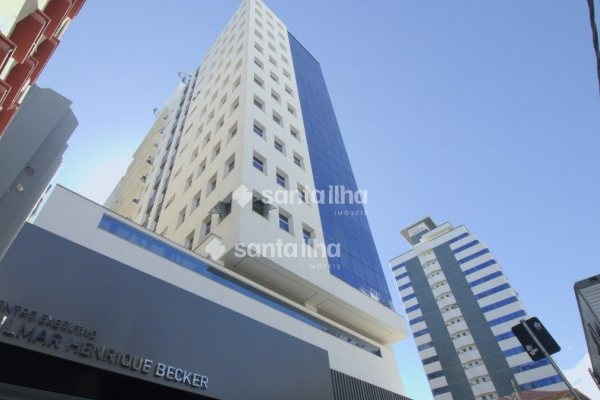 Loja à venda com 138m², 4 vagas no bairro Centro em Florianópolis