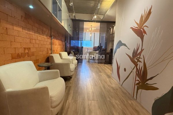 Sala/Conjunto à venda com 38m², 1 vaga no bairro Rio Tavares em Florianópolis