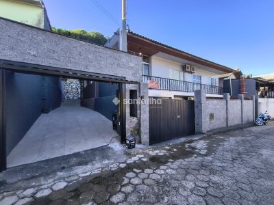 Casa à venda com 304m², 5 quartos, 1 suíte, 4 vagas no bairro Tapera da Base em Florianópolis - Foto 4