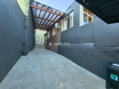 Casa à venda com 304m², 5 quartos, 1 suíte, 4 vagas no bairro Tapera da Base em Florianópolis - Foto 5