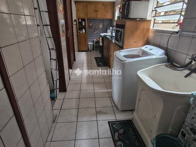 Casa à venda com 304m², 5 quartos, 1 suíte, 4 vagas no bairro Tapera da Base em Florianópolis - Foto 12