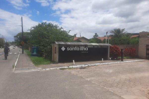 Terreno à venda com 730m² no bairro Campeche em Florianópolis