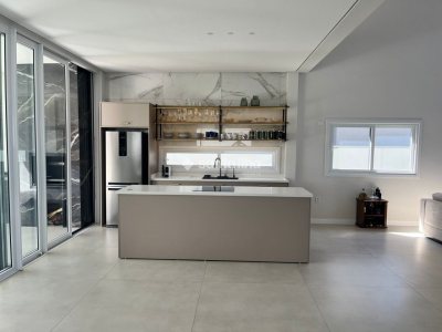 Casa em Condomínio à venda com 360m², 4 quartos, 4 suítes, 4 vagas no bairro Campeche em Florianópolis - Foto 5