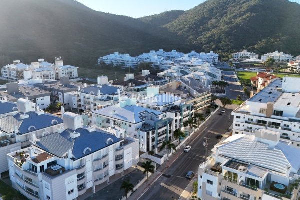 Cobertura à venda com 199m², 3 quartos, 2 suítes, 2 vagas no bairro Ingleses em Florianópolis