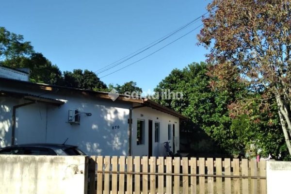 Terreno à venda com 110m² no bairro Campeche em Florianópolis