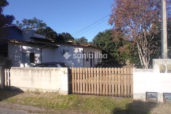 Terreno à venda com 110m² no bairro Campeche em Florianópolis
