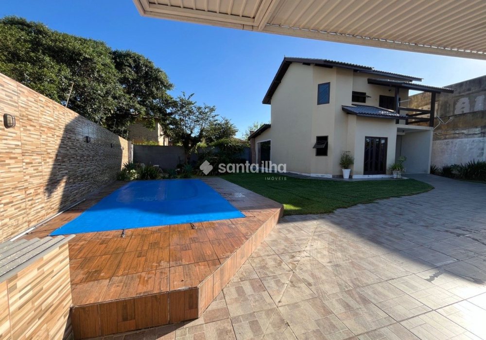 Casa para alugar com 152m², 2 quartos, 1 suíte, 3 vagas no bairro Campeche em Florianópolis - Foto 1