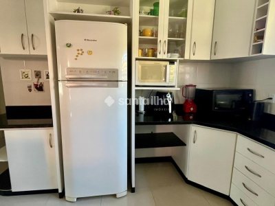 Casa à venda com 110m², 3 quartos, 1 suíte, 1 vaga no bairro Rio Tavares em Florianópolis - Foto 10