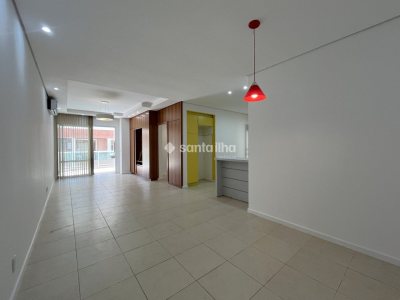 Apartamento para alugar com 127m², 3 quartos, 2 suítes, 2 vagas no bairro Rio Tavares em Florianópolis - Foto 2