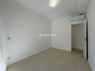 Apartamento para alugar com 127m², 3 quartos, 2 suítes, 2 vagas no bairro Rio Tavares em Florianópolis - Foto 12