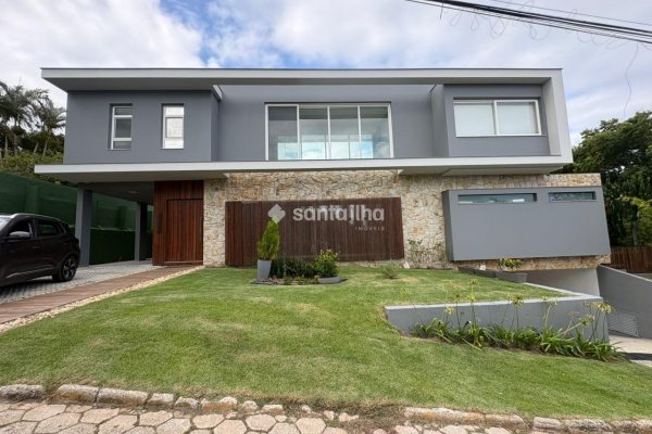 Casa em Condomínio para alugar ou comprar com 431m², 4 quartos, 4 suítes, 4 vagas no bairro Rio Tavares em Florianópolis