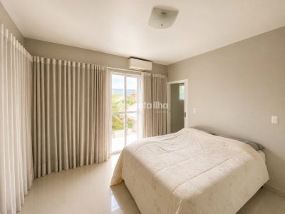 Casa à venda com 217m², 3 quartos, 1 suíte, 2 vagas no bairro Morro das Pedras em Florianópolis - Foto 17