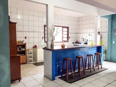 Casa à venda com 180m², 3 quartos, 1 suíte, 2 vagas no bairro Campeche em Florianópolis - Foto 9