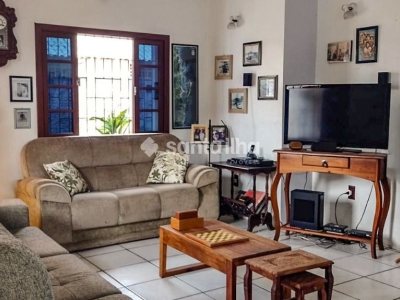 Casa à venda com 180m², 3 quartos, 1 suíte, 2 vagas no bairro Campeche em Florianópolis - Foto 5