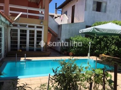 Casa à venda com 360m², 10 quartos, 5 suítes, 5 vagas no bairro Rio Tavares em Florianópolis - Foto 2