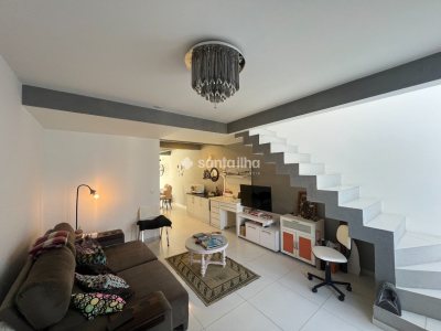 Casa à venda com 114m², 3 quartos, 1 suíte, 2 vagas no bairro Campeche em Florianópolis - Foto 2