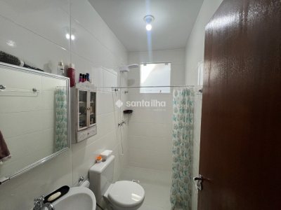 Casa à venda com 114m², 3 quartos, 1 suíte, 2 vagas no bairro Campeche em Florianópolis - Foto 13
