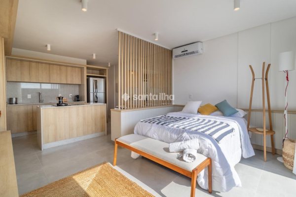 Studio à venda com 58m², 1 quarto, 1 vaga no bairro Novo Campeche em Florianópolis
