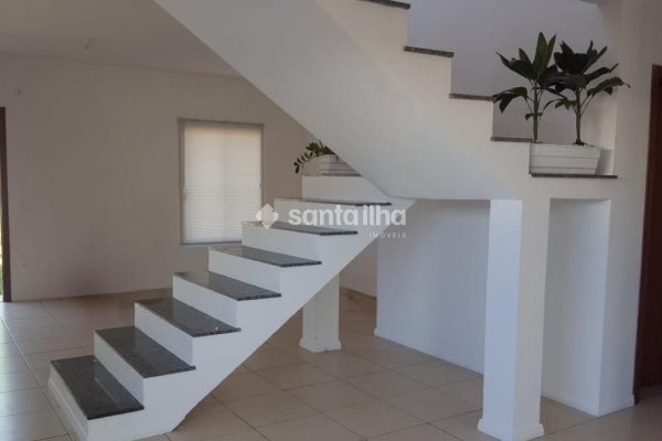 Casa à venda com 123m², 2 quartos, 2 suítes, 2 vagas no bairro Campeche em Florianópolis