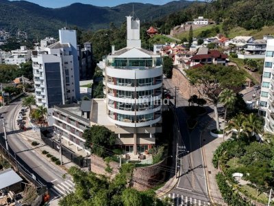 Apartamento à venda com 190m², 3 quartos, 3 suítes, 3 vagas no bairro João Paulo em Florianópolis - Foto 4