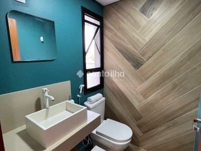 Casa à venda com 131m², 3 quartos, 1 suíte, 2 vagas no bairro Campeche em Florianópolis - Foto 9