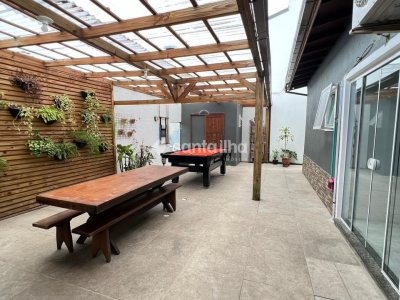 Casa à venda com 174m², 4 quartos, 1 suíte, 2 vagas no bairro Morro das Pedras em Florianópolis - Foto 18
