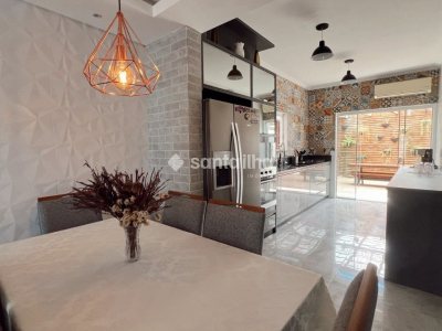 Casa à venda com 174m², 4 quartos, 1 suíte, 2 vagas no bairro Morro das Pedras em Florianópolis - Foto 13