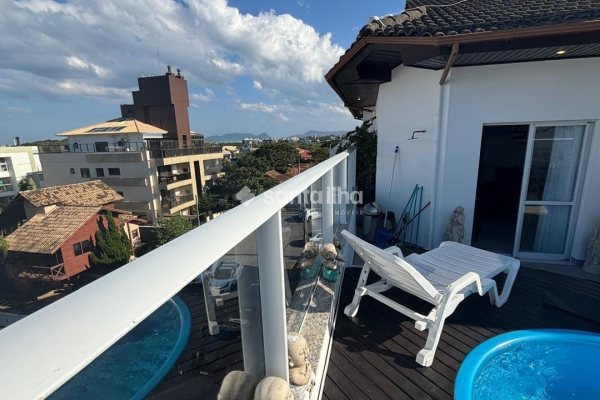 Cobertura à venda com 169m², 3 quartos, 2 suítes, 2 vagas no bairro Rio Tavares em Florianópolis