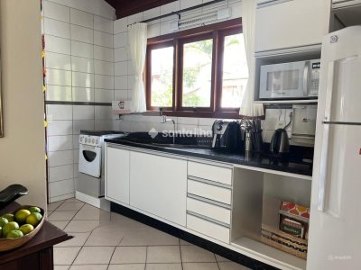 Casa em Condomínio à venda com 199m², 4 quartos, 1 suíte, 2 vagas no bairro Rio Tavares em Florianópolis - Foto 9