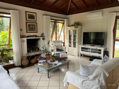 Casa em Condomínio à venda com 199m², 4 quartos, 1 suíte, 2 vagas no bairro Rio Tavares em Florianópolis - Foto 6