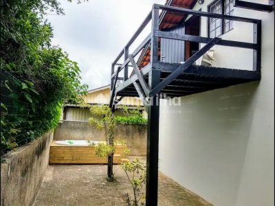 Casa à venda com 140m², 4 quartos, 1 suíte, 4 vagas no bairro Campeche em Florianópolis - Foto 14