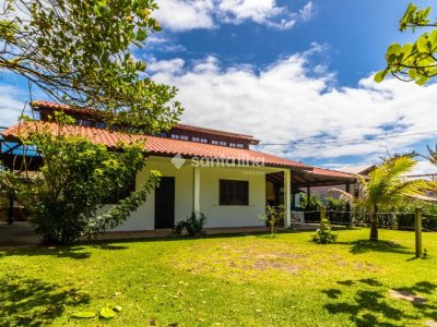 Casa à venda com 140m², 4 quartos, 1 suíte, 4 vagas no bairro Campeche em Florianópolis - Foto 3