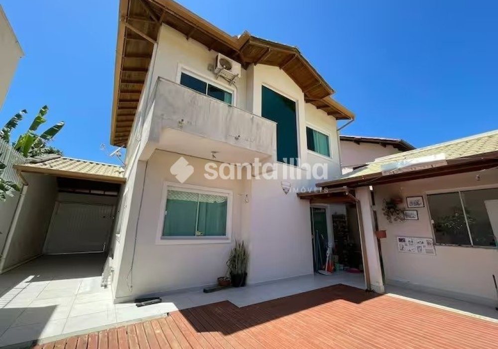Casa para alugar com 180m², 4 quartos, 2 suítes, 3 vagas no bairro Campeche em Florianópolis - Foto 1