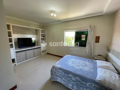 Casa para alugar com 180m², 4 quartos, 2 suítes, 3 vagas no bairro Campeche em Florianópolis - Foto 17